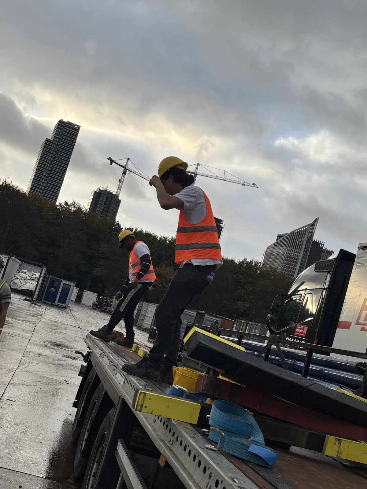 Event crew van Helping Hands tijdens een productie in Amsterdam